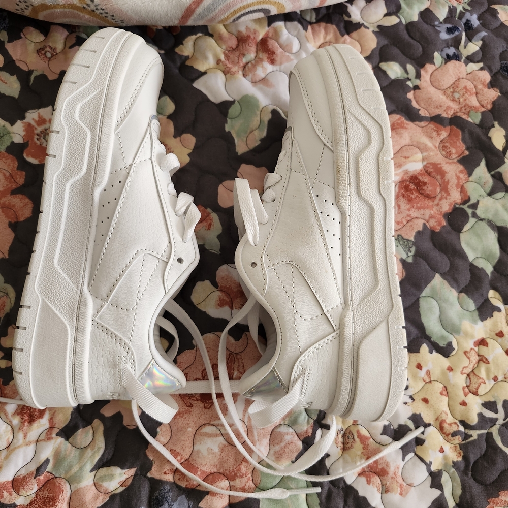 Reebok White Sneakers(Little girl) - Picture 9 of 12